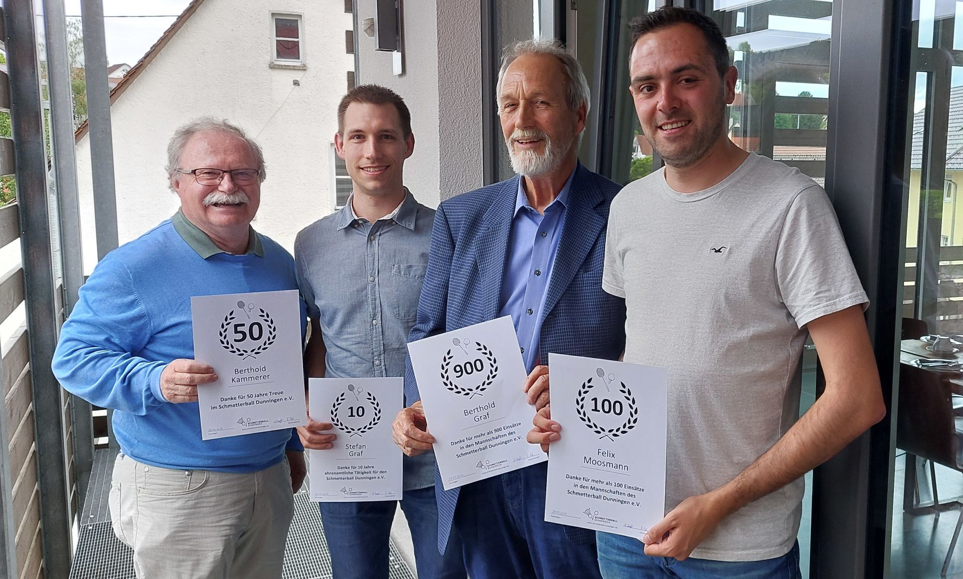 Unsere Geehrten (v.l.n.r.): Berthold Kammerer (50 Jahre), Stefan Graf (10 Jahre Ehrenamt), Berthold Graf (900 Ligaspiele), Felix Moosmann (100 Ligaspiele). Weitere Geehrte in Abwesenheit Herbert Emminger (50 Jahre), Roland Hofer (50 Jahre), Marie-Luise Schanz (50 Jahre), Ingo Bösinger (40 Jahre), Ralf Janke (20 Jahre Ehrenamt)