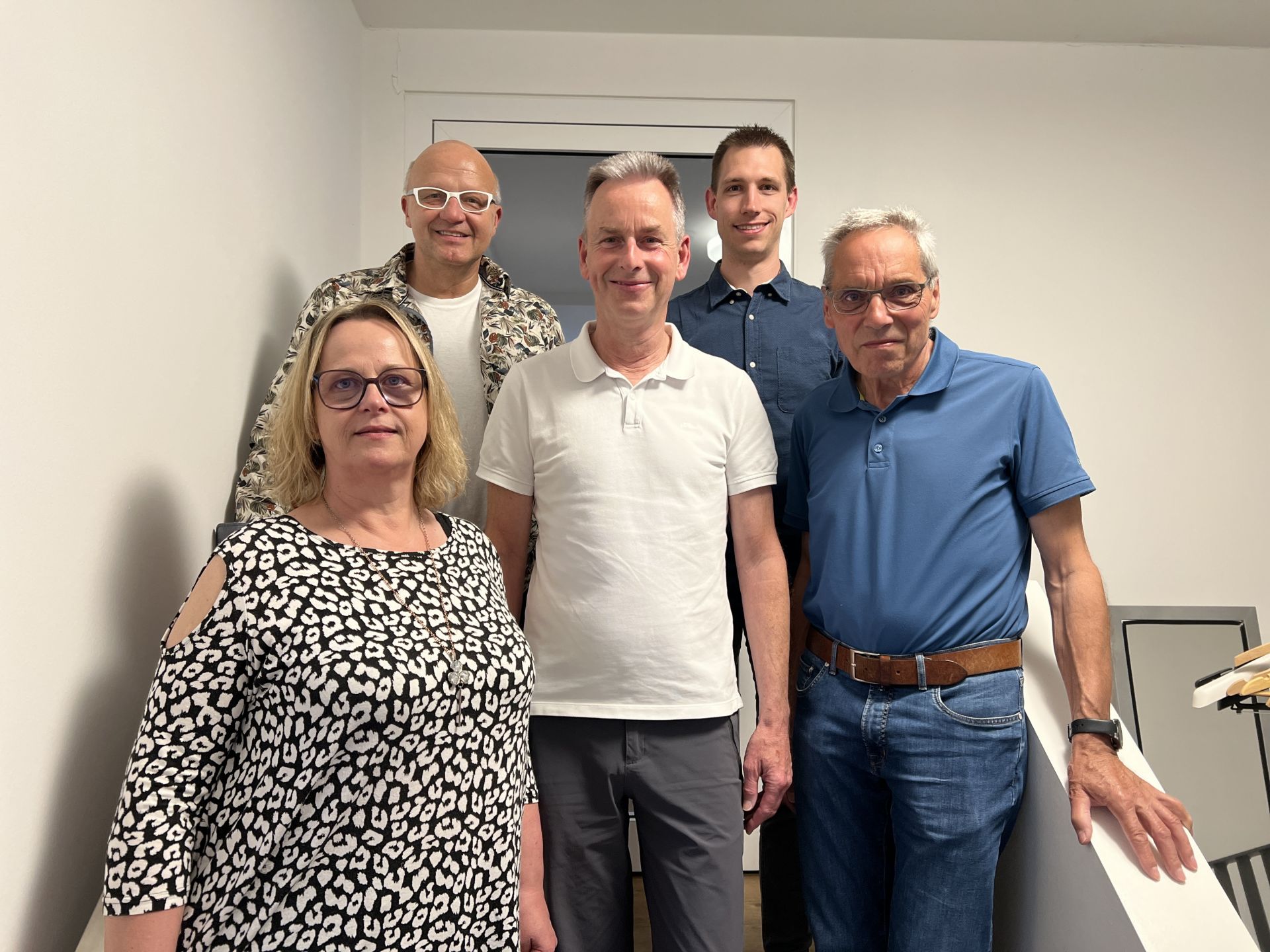 Unsere Geehrten (v.l.n.r.): Petra Schaumann 25 Jahre), Frank Heinz (40 Jahre aktiver Spieler), Ralf Janke (40 Jahre), Stefan Graf (10 Jahre Ehrenamt), Klaus Zimmerer (40 Jahre). Weitere Geehrte in Abwesenheit Hans Häberle (50 Jahre), Stefan Rieger (50 Jahre), Manuela Benner (40 Jahre)